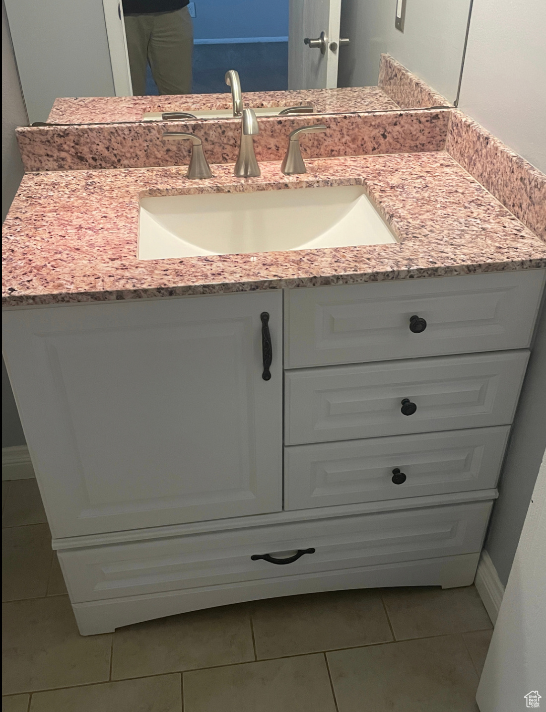 GREEN TREE - Residential Lease