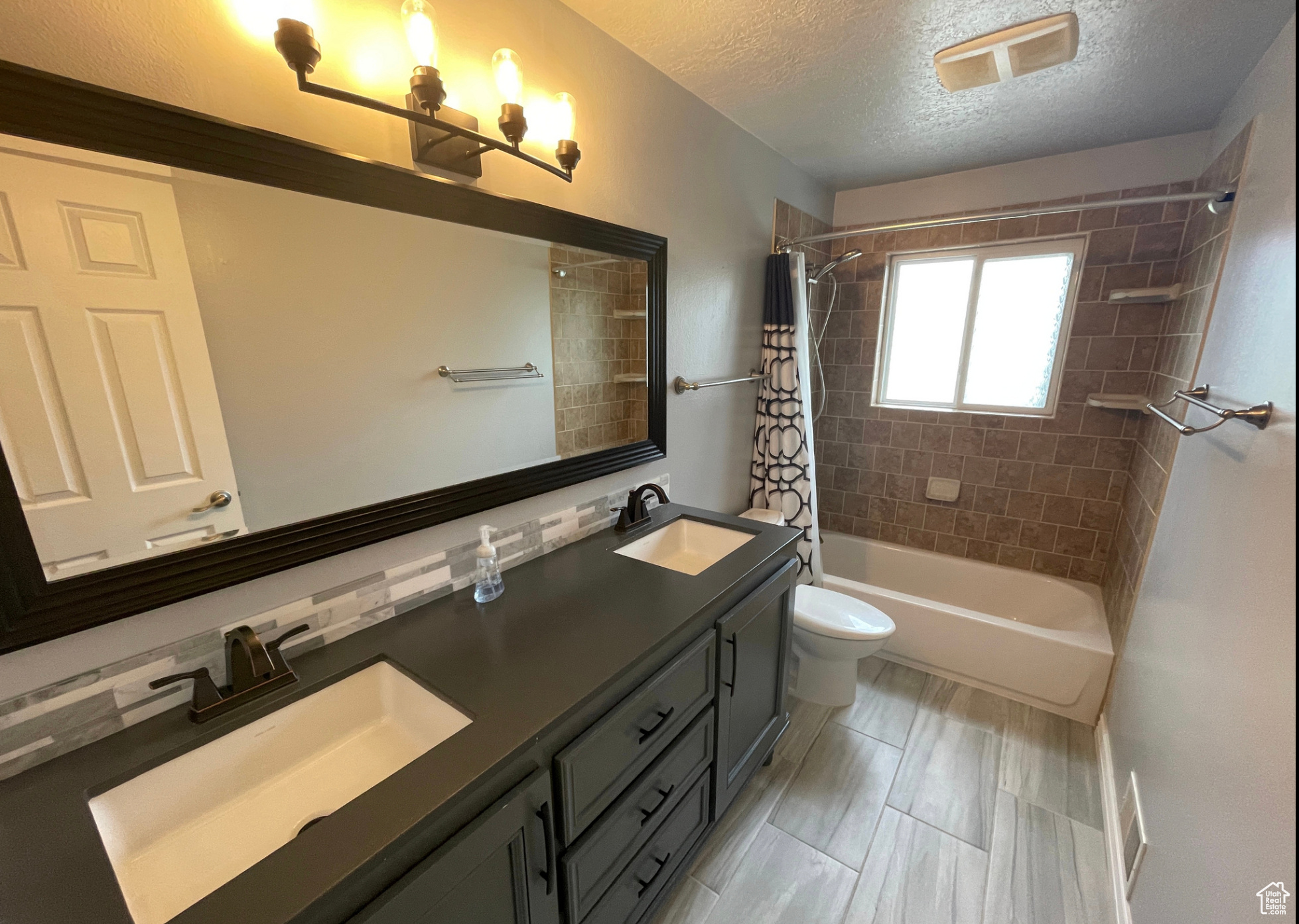 GREEN TREE - Residential Lease