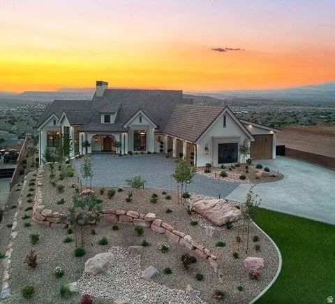 Photo of 3021 E BANDED DR, Saint George, UT 84790 (MLS # 2134853)