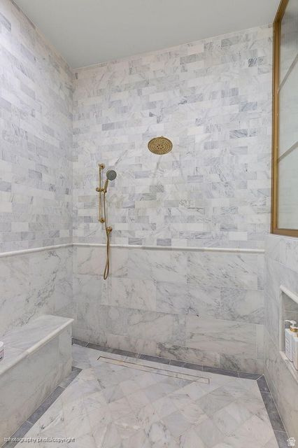 BANDED HILLS - Residential