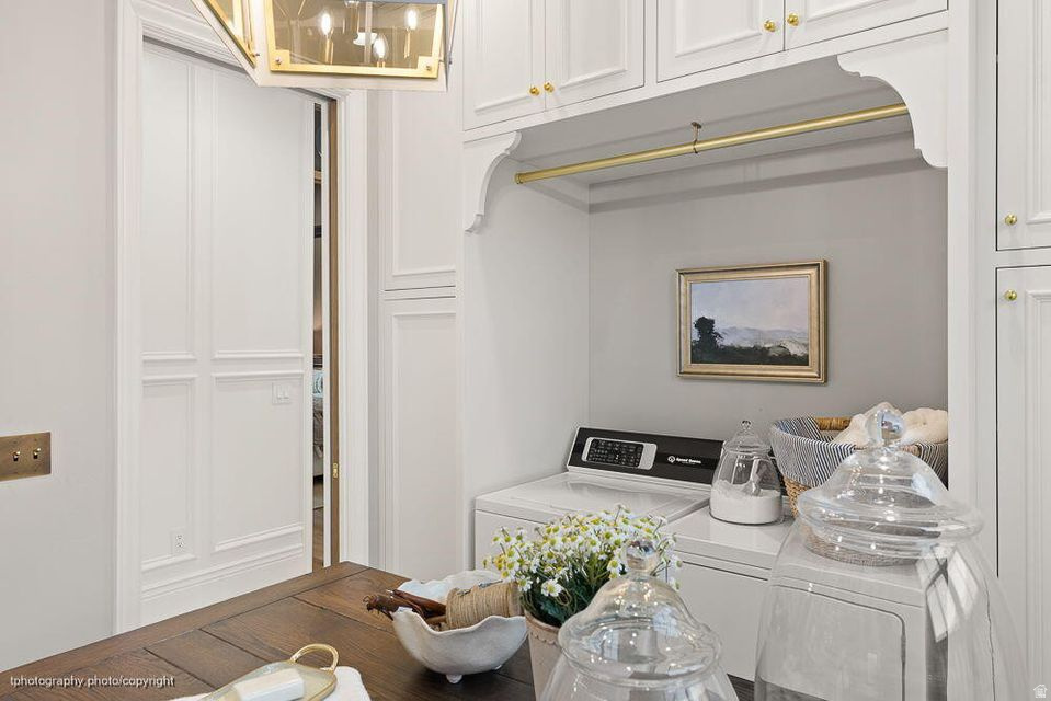 BANDED HILLS - Residential