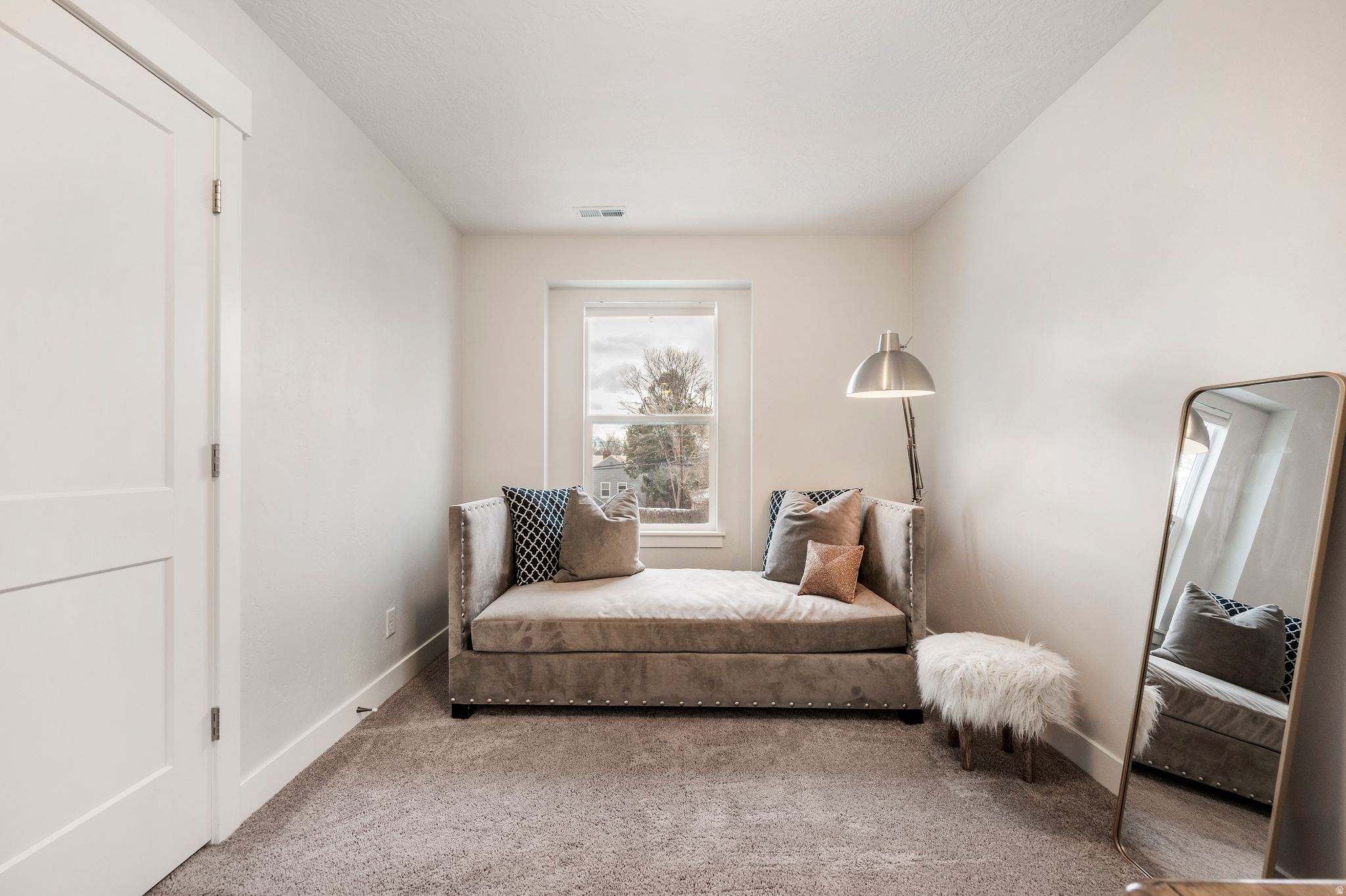 ROSSLYN HEIG - Residential