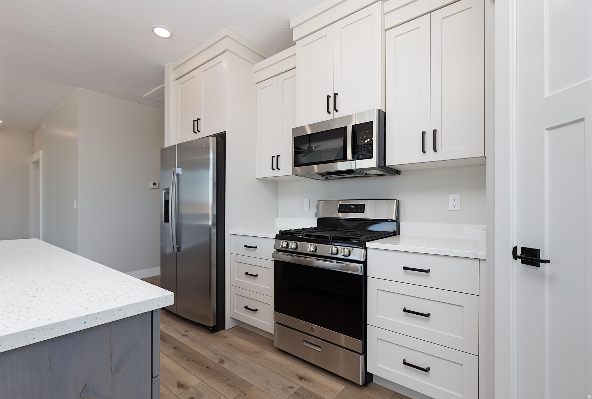 POINTE WEST - Residential