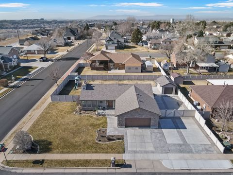Tiny photo for 5581 S 100 W, Washington Terrace, UT 84405 (MLS # 2135632)