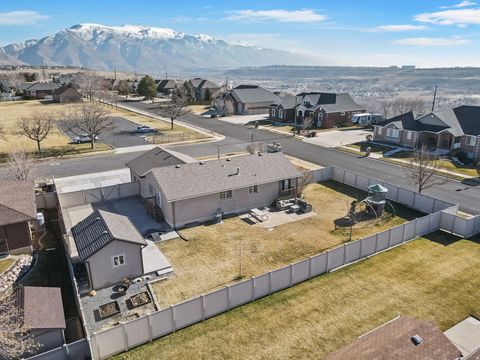 Tiny photo for 5581 S 100 W, Washington Terrace, UT 84405 (MLS # 2135632)