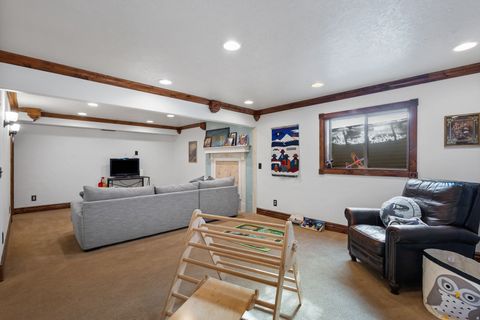Tiny photo for 5581 S 100 W, Washington Terrace, UT 84405 (MLS # 2135632)