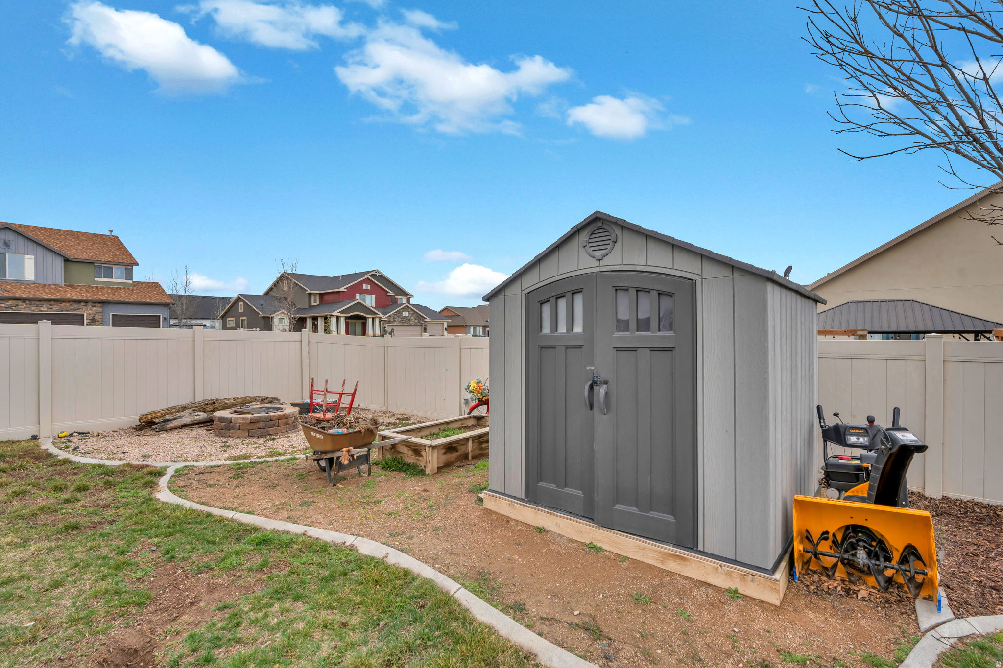 SALEM PARK - Residential