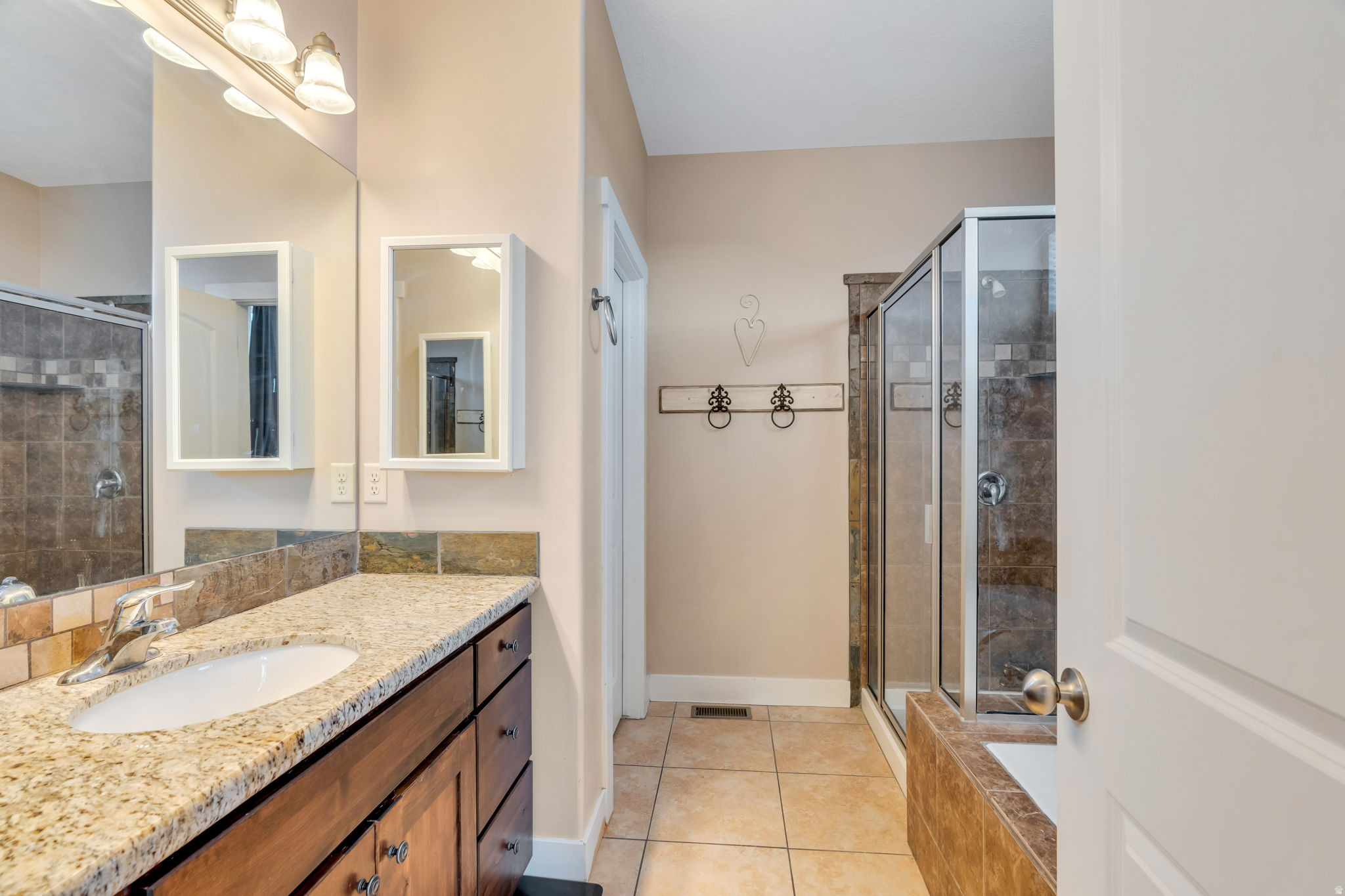 SALEM PARK - Residential