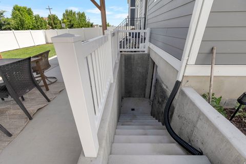 Tiny photo for 506 N COMMODORE LN, Lehi, UT 84045 (MLS # 2166925)