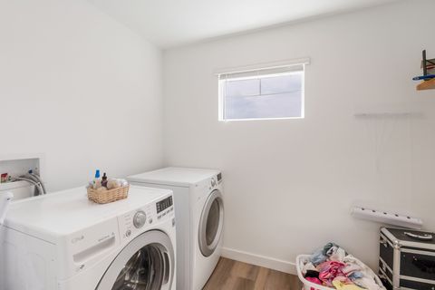 Tiny photo for 506 N COMMODORE LN, Lehi, UT 84045 (MLS # 2166925)