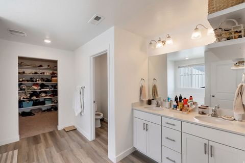 Tiny photo for 506 N COMMODORE LN, Lehi, UT 84045 (MLS # 2166925)