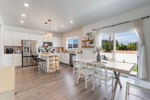 Tiny photo for 506 N COMMODORE LN, Lehi, UT 84045 (MLS # 2166925)
