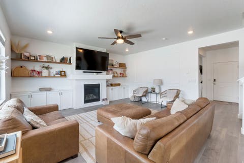 Tiny photo for 506 N COMMODORE LN, Lehi, UT 84045 (MLS # 2166925)