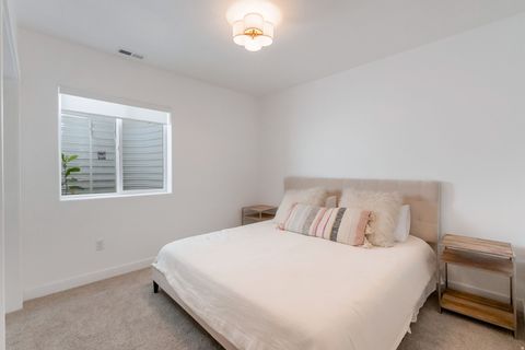Tiny photo for 506 N COMMODORE LN, Lehi, UT 84045 (MLS # 2166925)