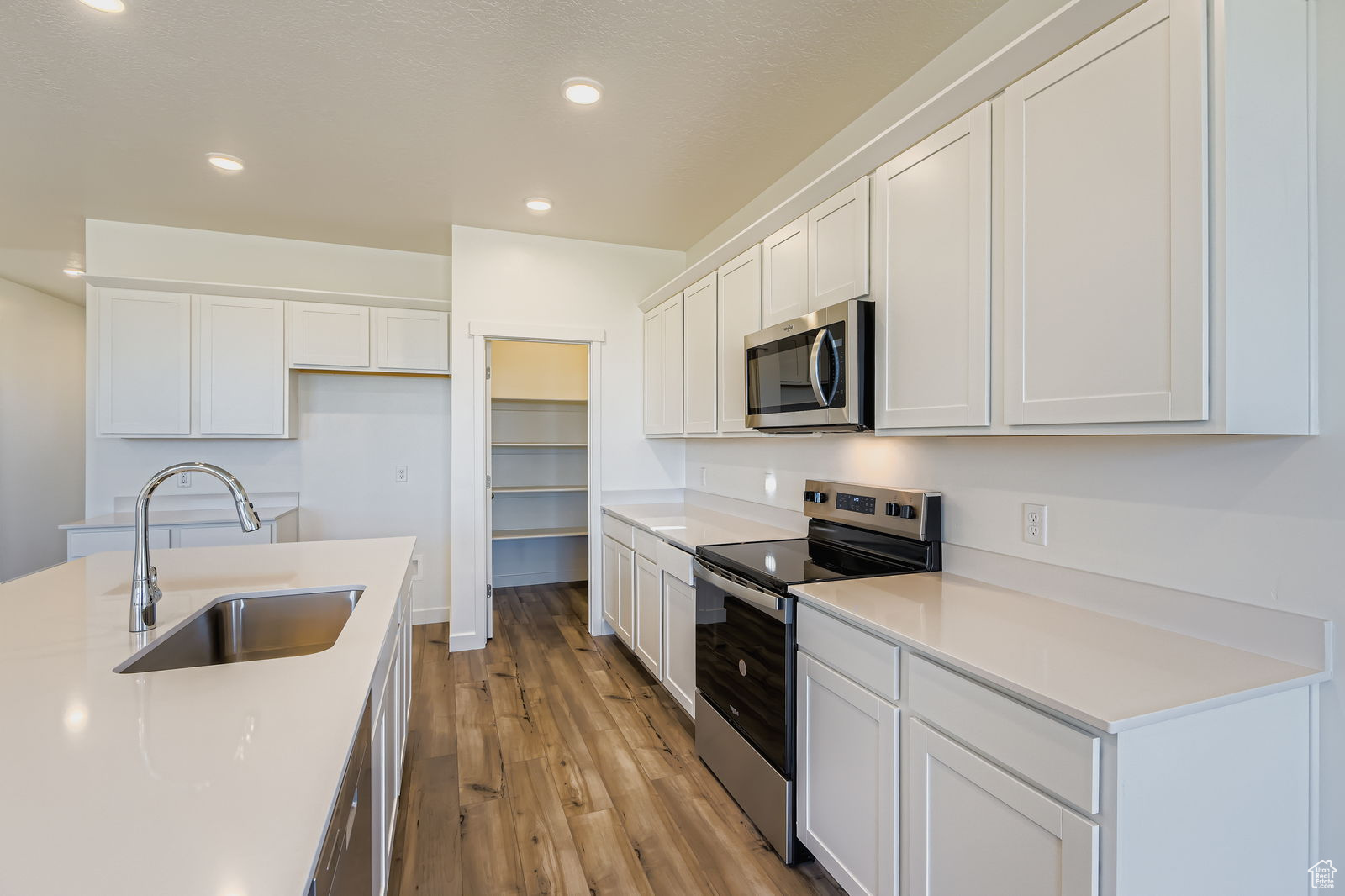 ESTATES AT PINNACLES AT EAGLE MOUNTAIN - Residential