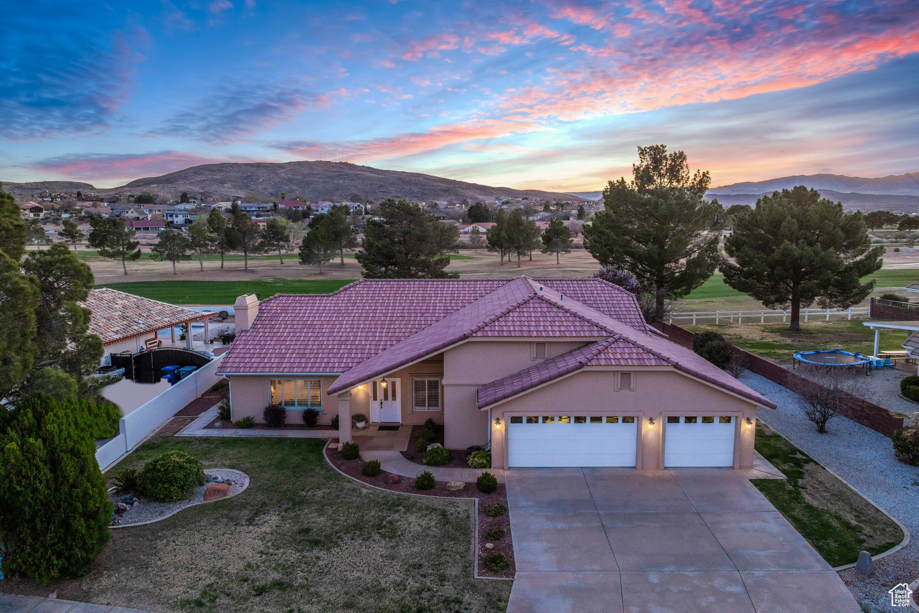 1824 Point Dr, Saint George, Utah image 1