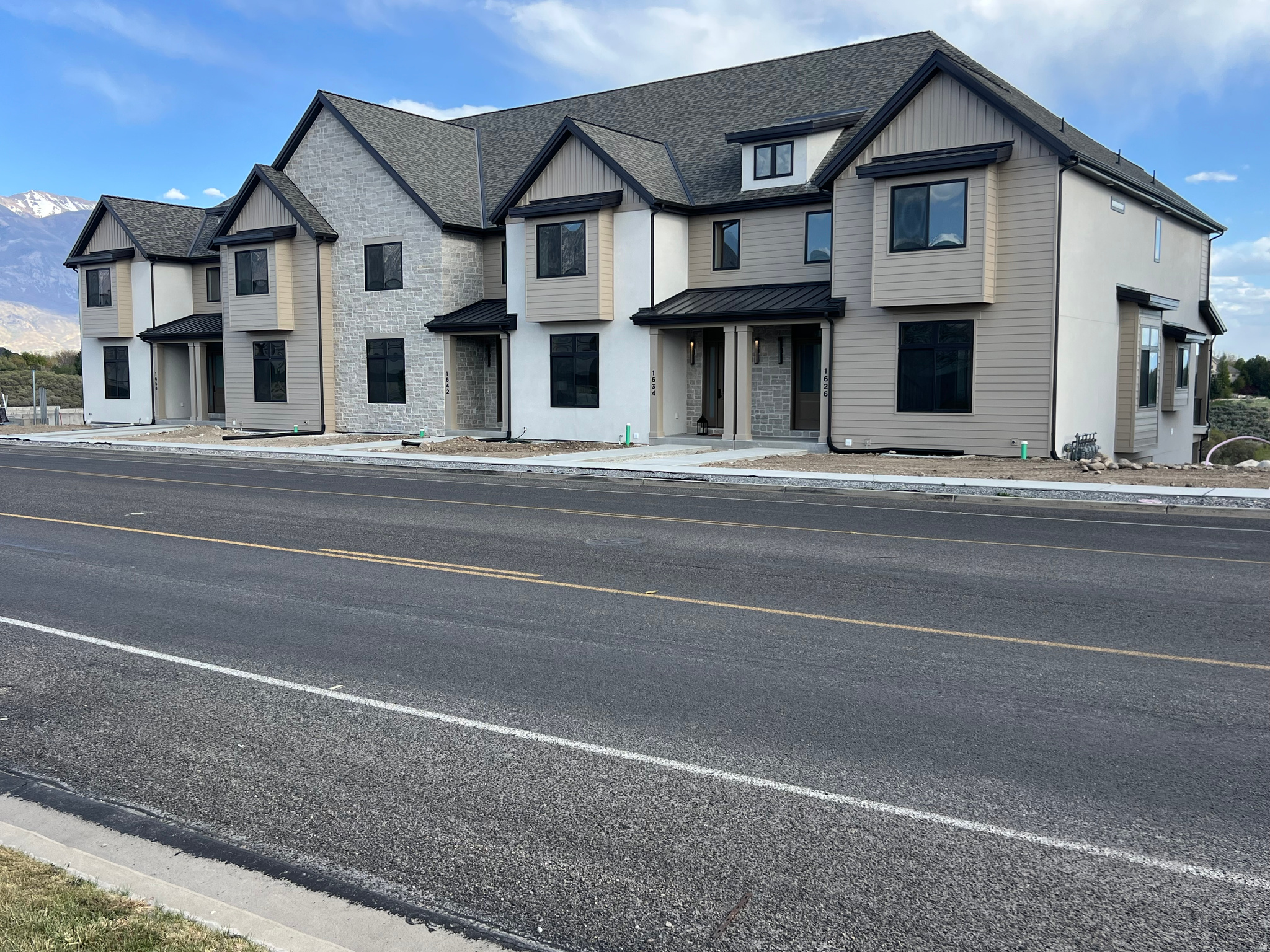 CENTER POINTE TOWNHOMES - Residential