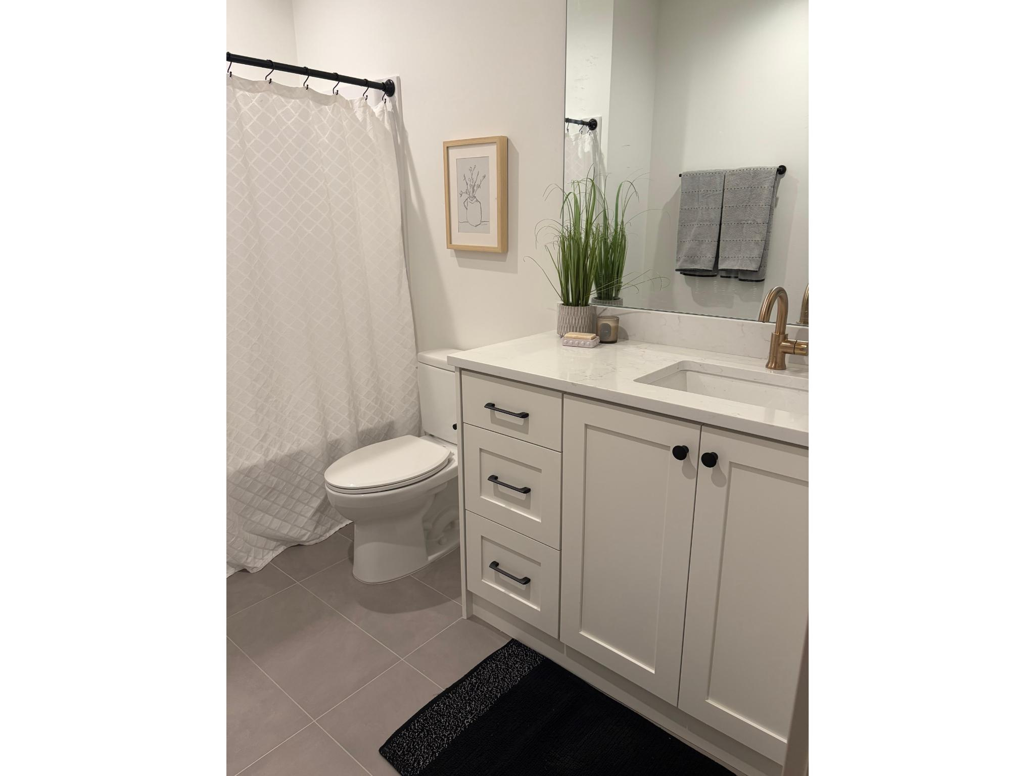 CENTER POINTE TOWNHOMES - Residential