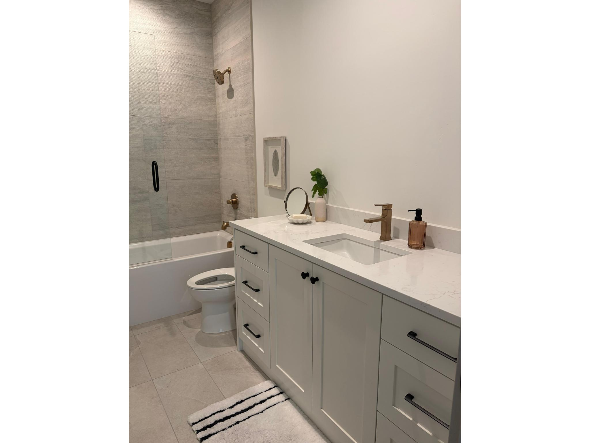 CENTER POINTE TOWNHOMES - Residential