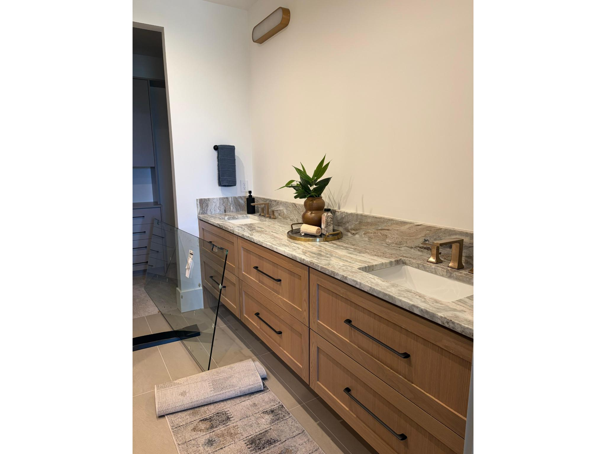 CENTER POINTE TOWNHOMES - Residential