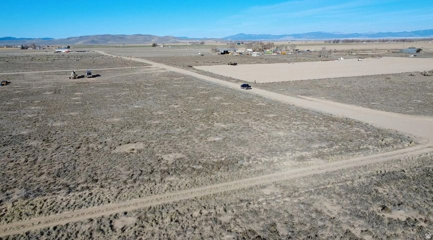 ESCALANTE VALLEY - Land