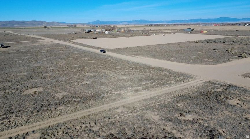 ESCALANTE VALLEY - Land