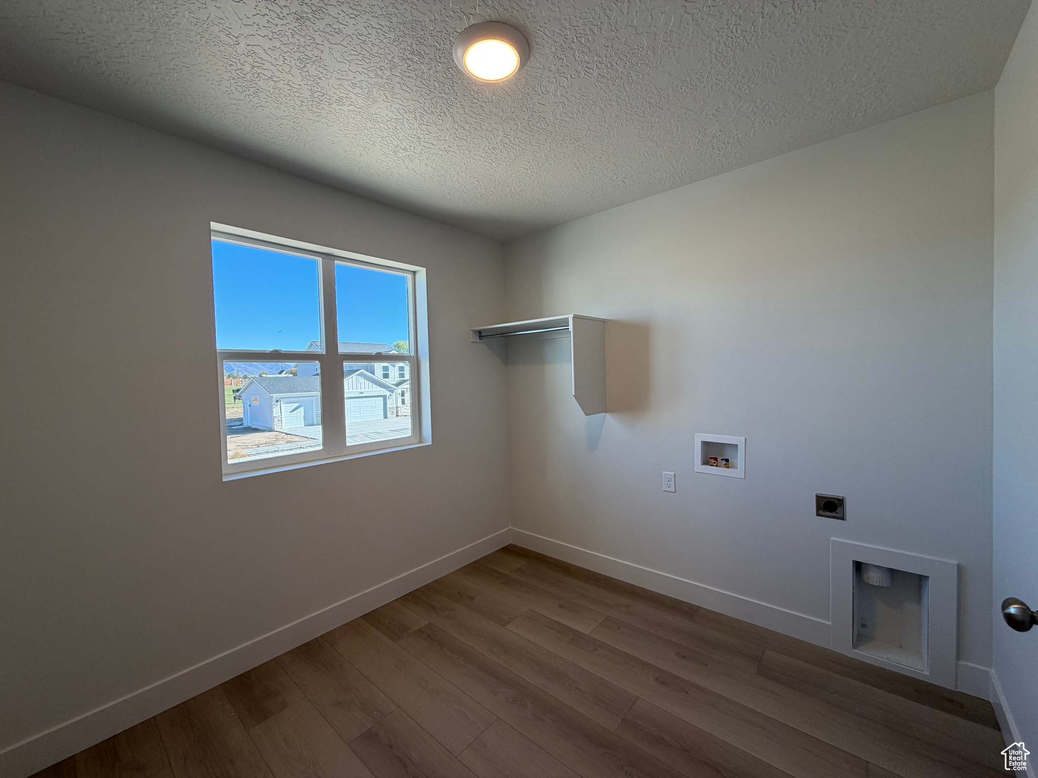 WEST RIDGE ESTATES - Residential