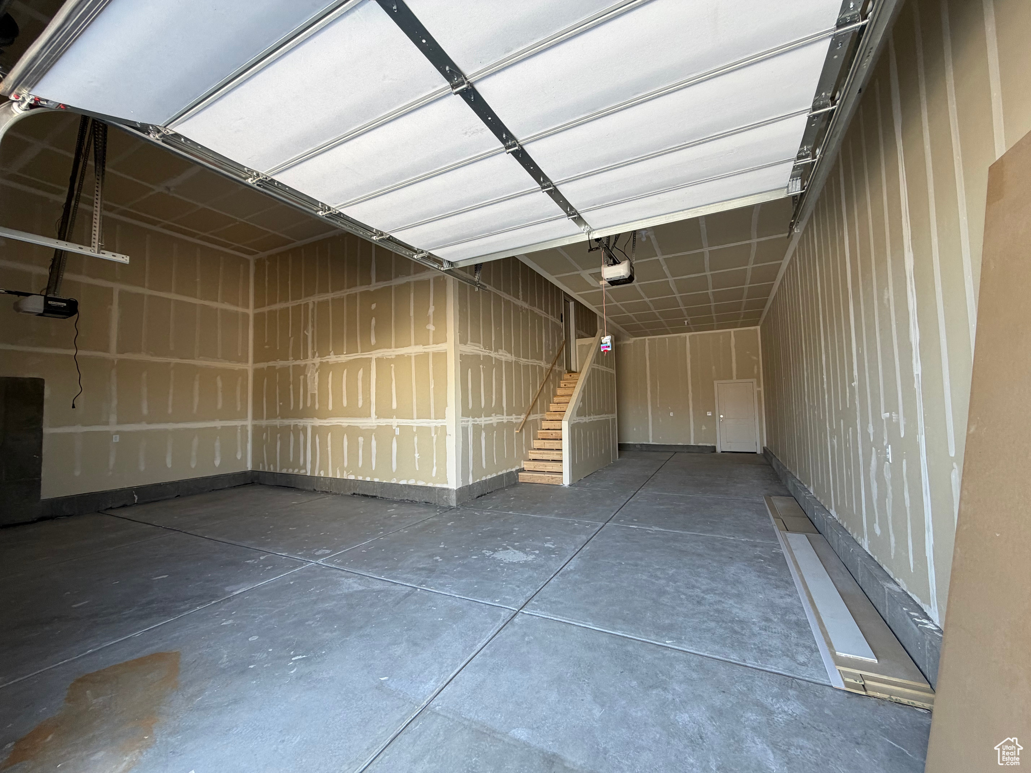 WEST RIDGE ESTATES - Residential