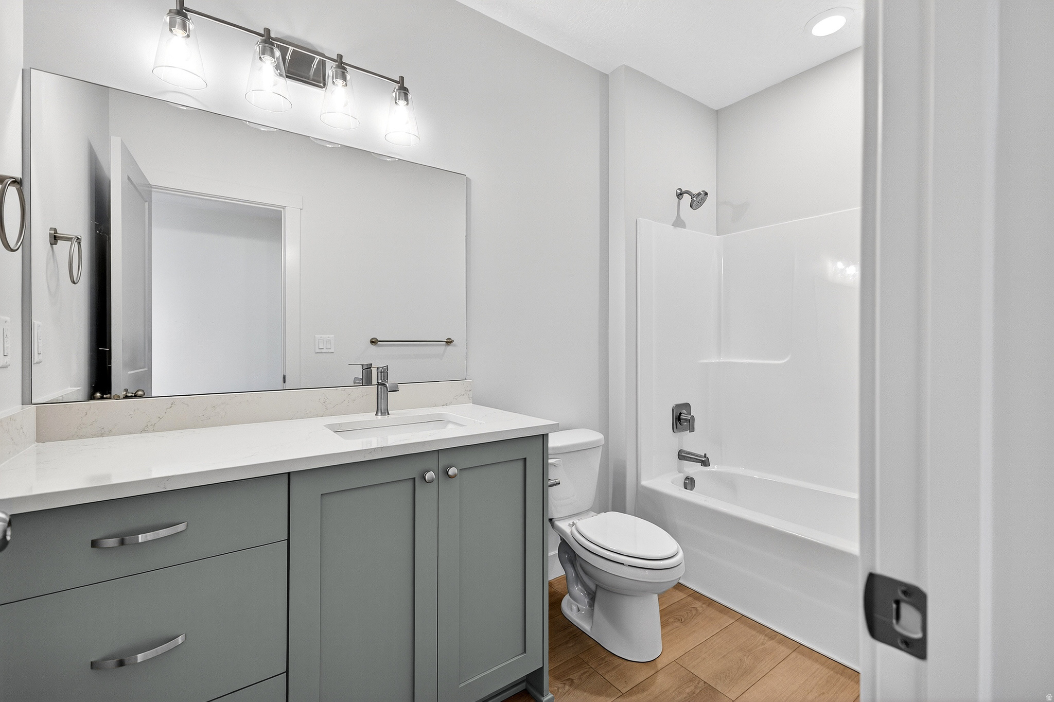 WEST RIDGE ESTATES - Residential