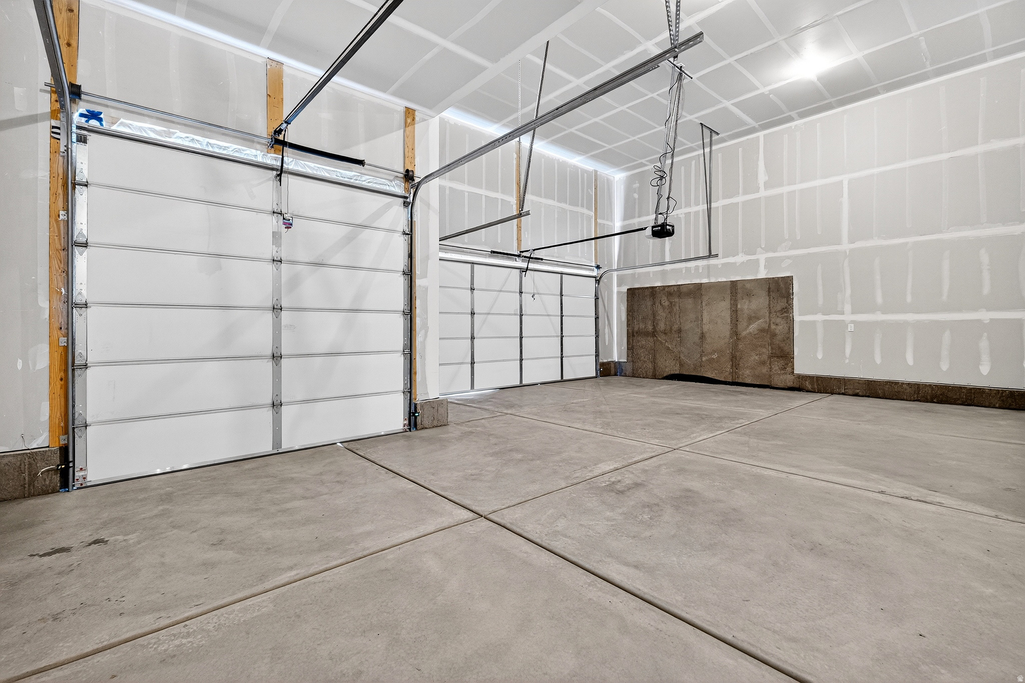 WEST RIDGE ESTATES - Residential