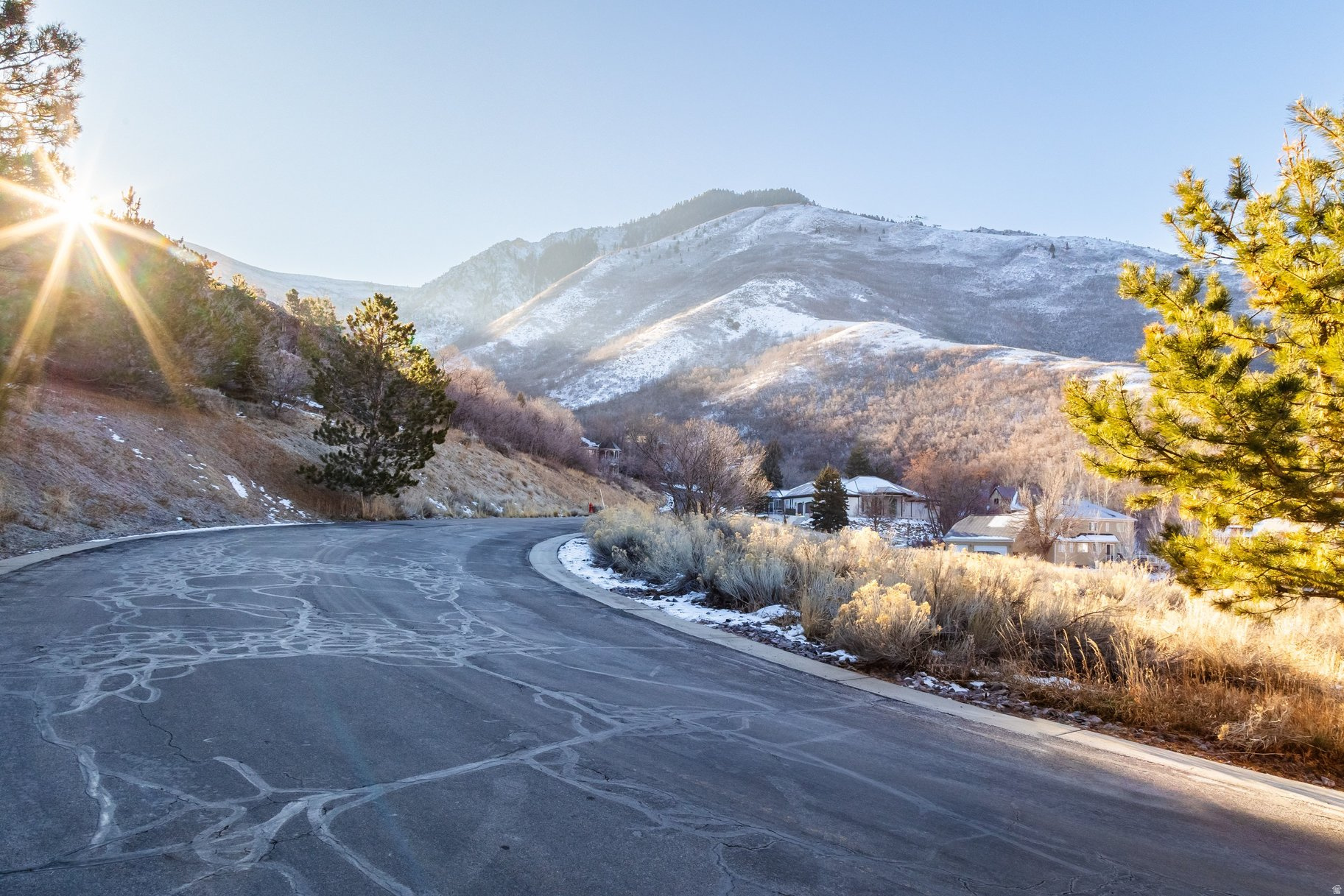 EMIGRATION PLACE - Land