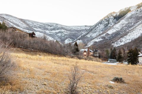 Tiny photo for 310 S MARYFIELD DR #307, Salt Lake City, UT 84108 (MLS # 2132474)