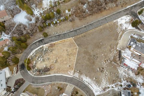 Tiny photo for 310 S MARYFIELD DR #307, Salt Lake City, UT 84108 (MLS # 2132474)