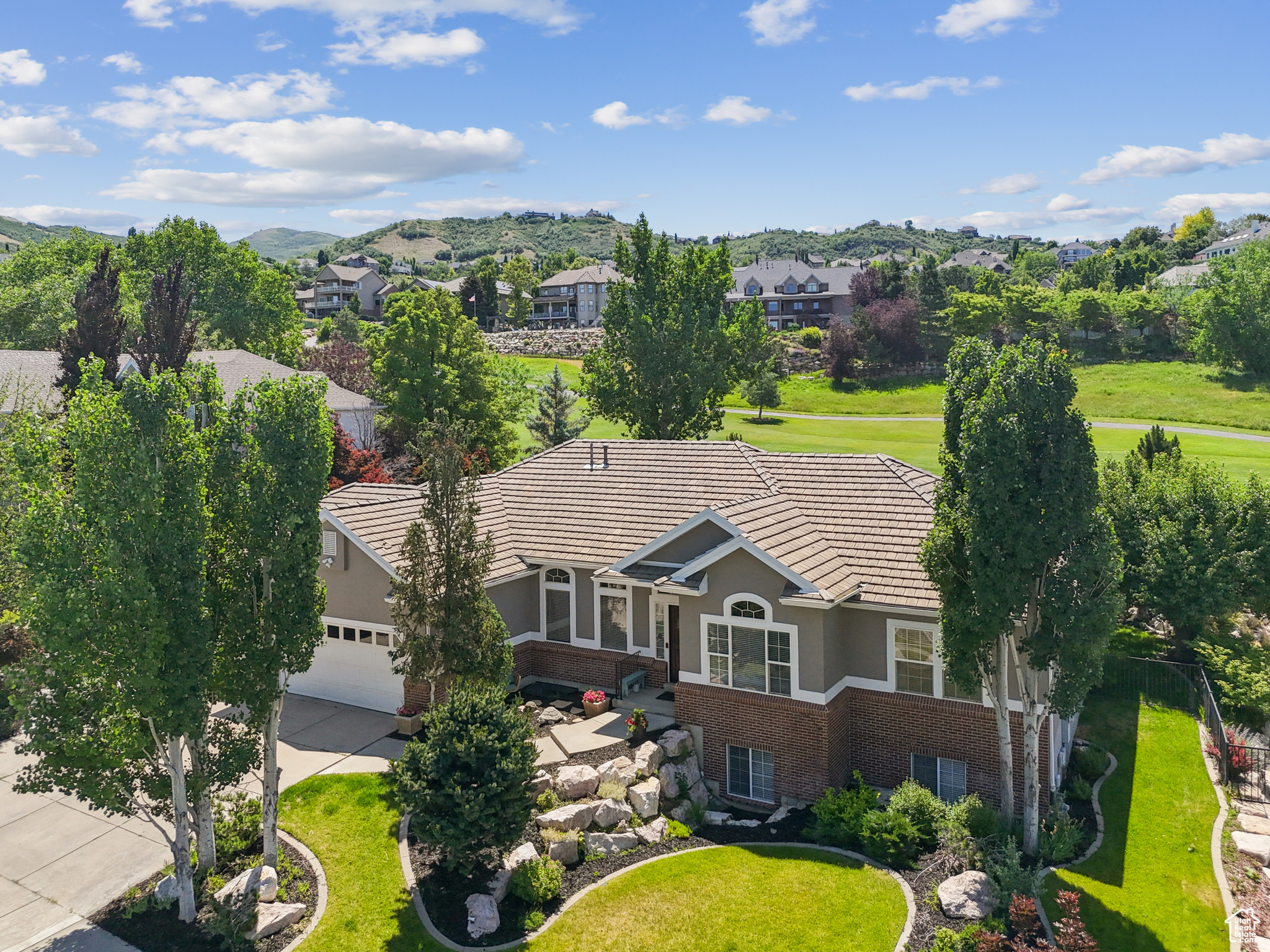 EAGLEWOOD - Residential