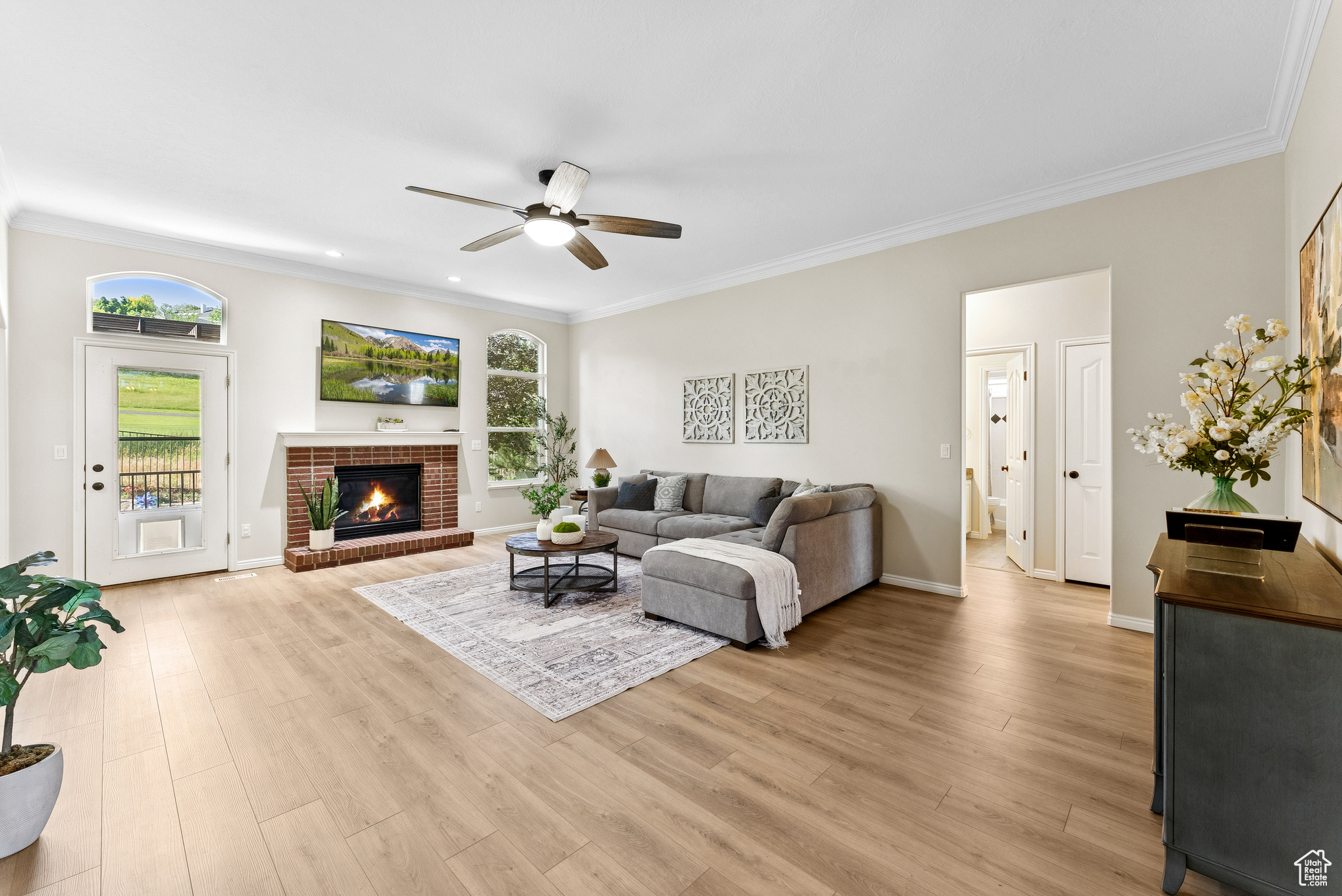 EAGLEWOOD - Residential