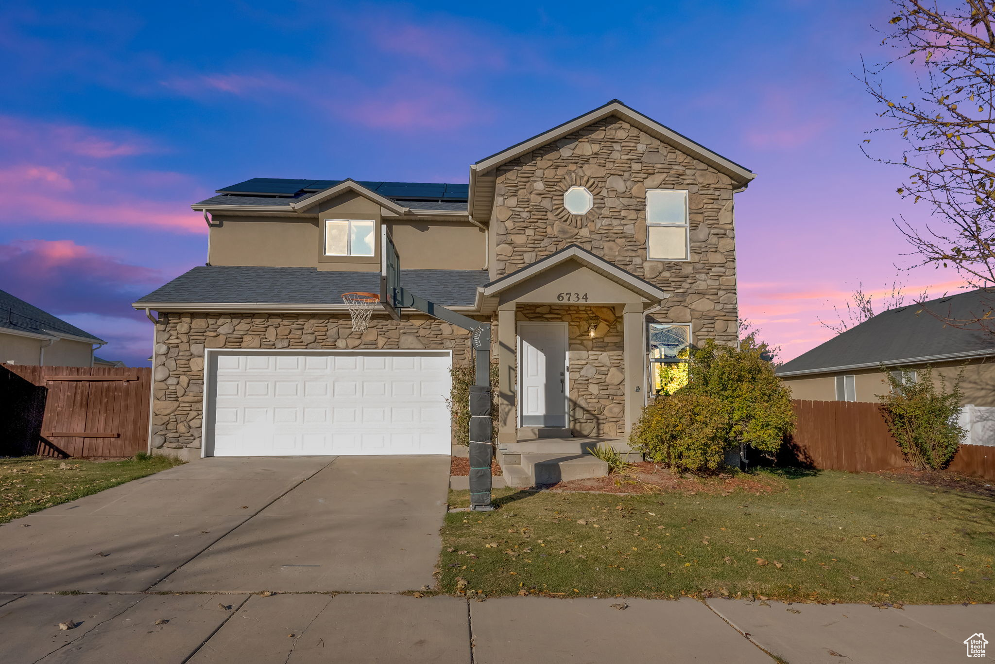 6734 W Oak Vista Dr, West Jordan, Utah image 2