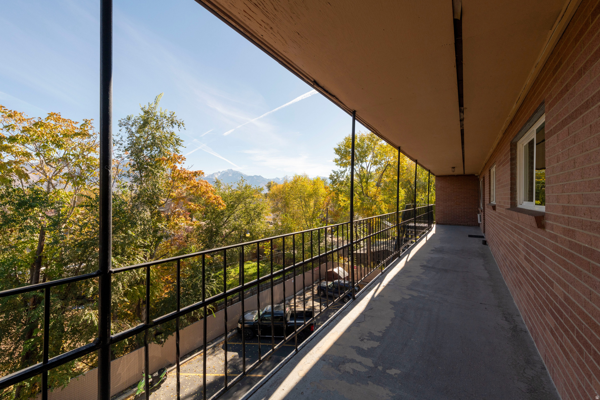 VILLA CHABLIS EAST - Residential