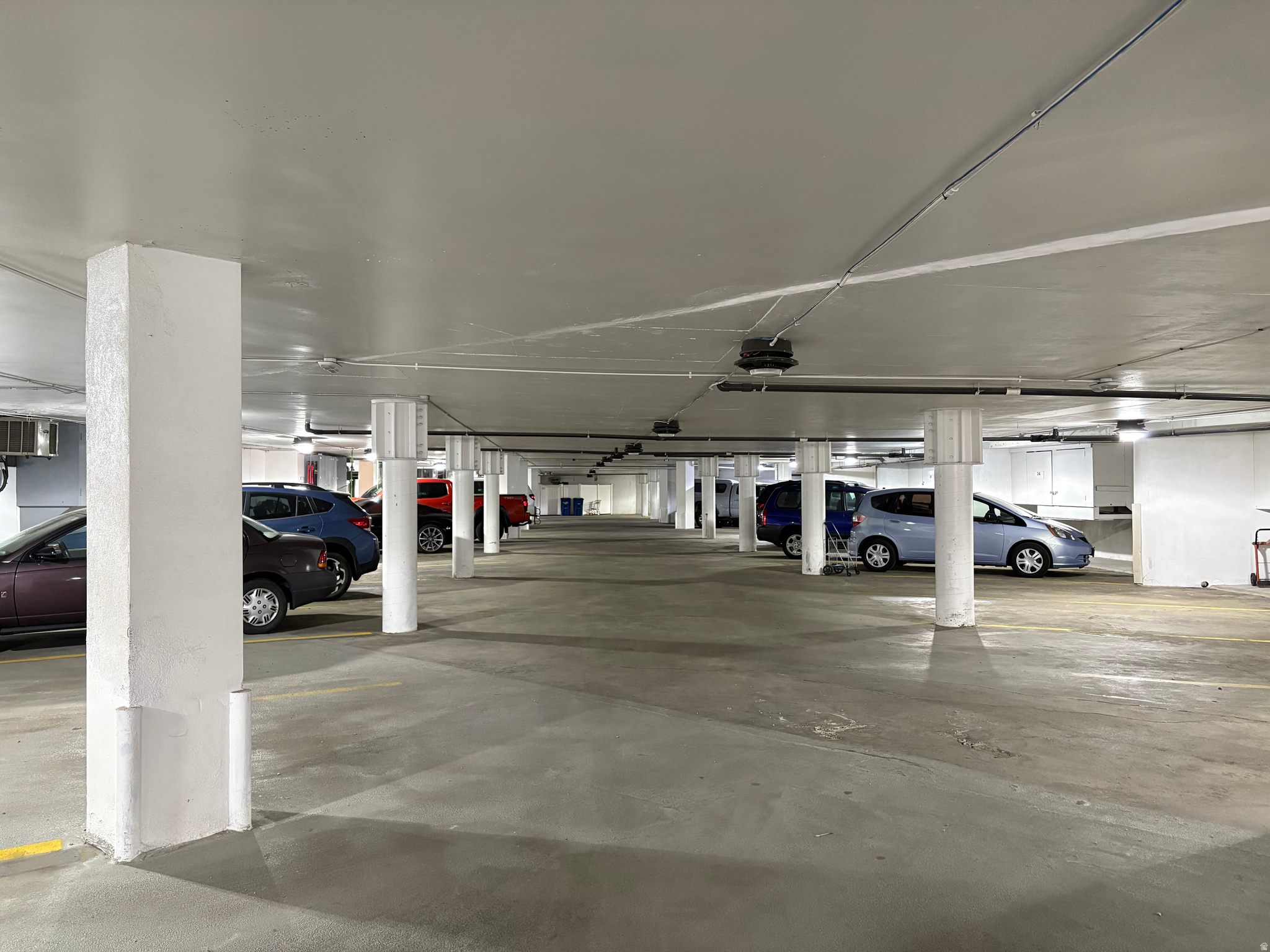 OAK CREST GARDENS - Residential