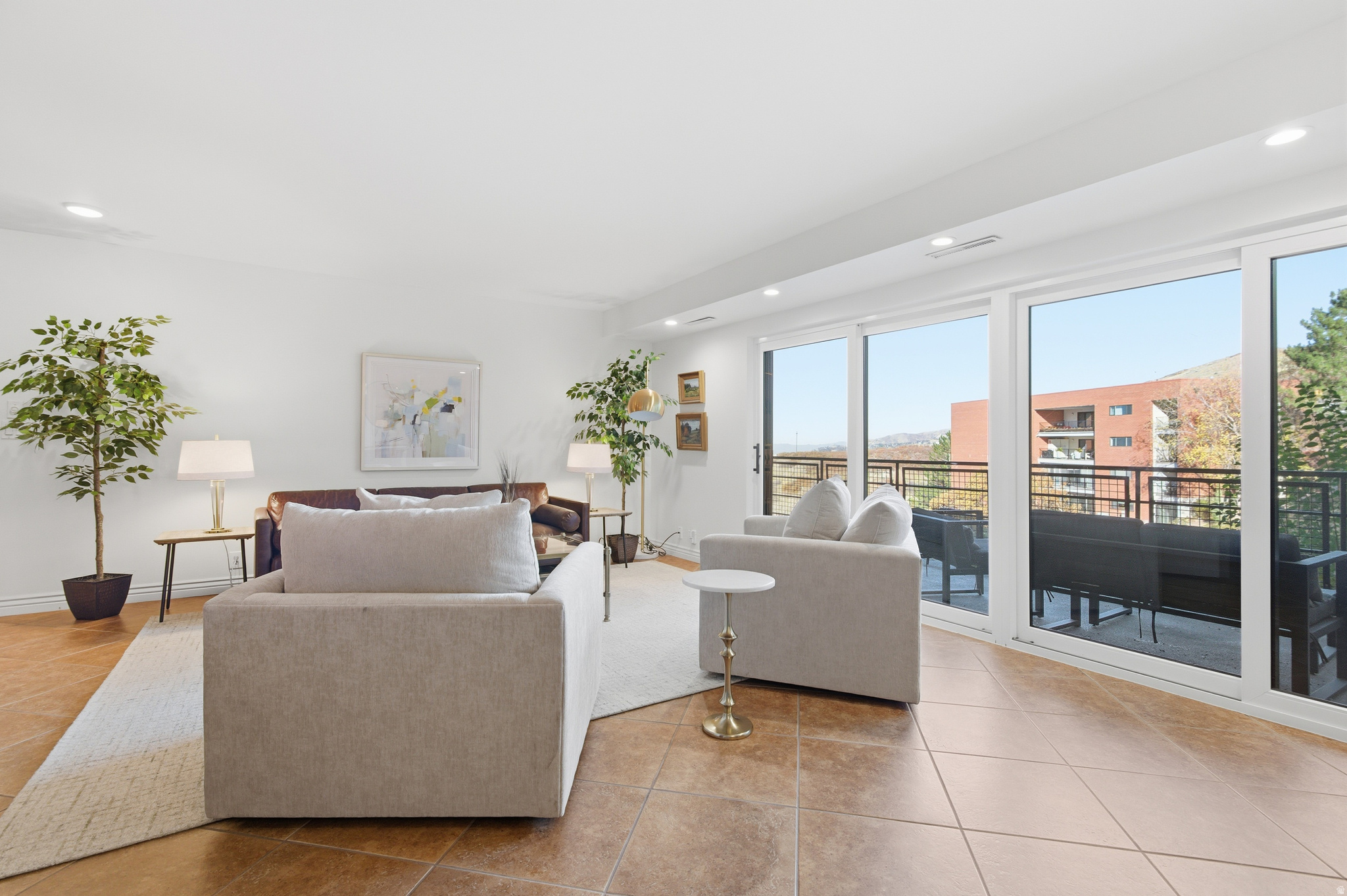 OAK CREST GARDENS - Residential