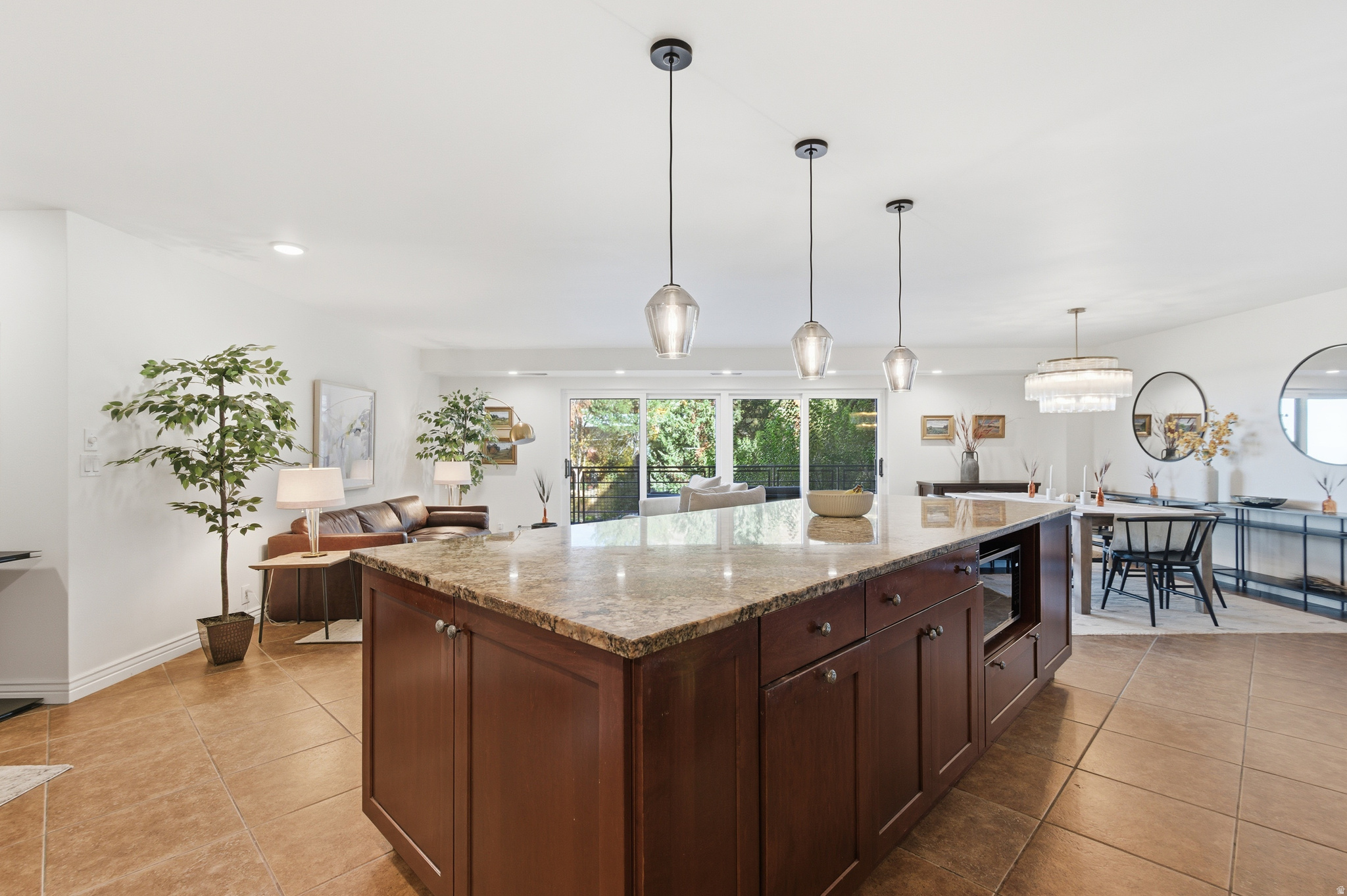 OAK CREST GARDENS - Residential