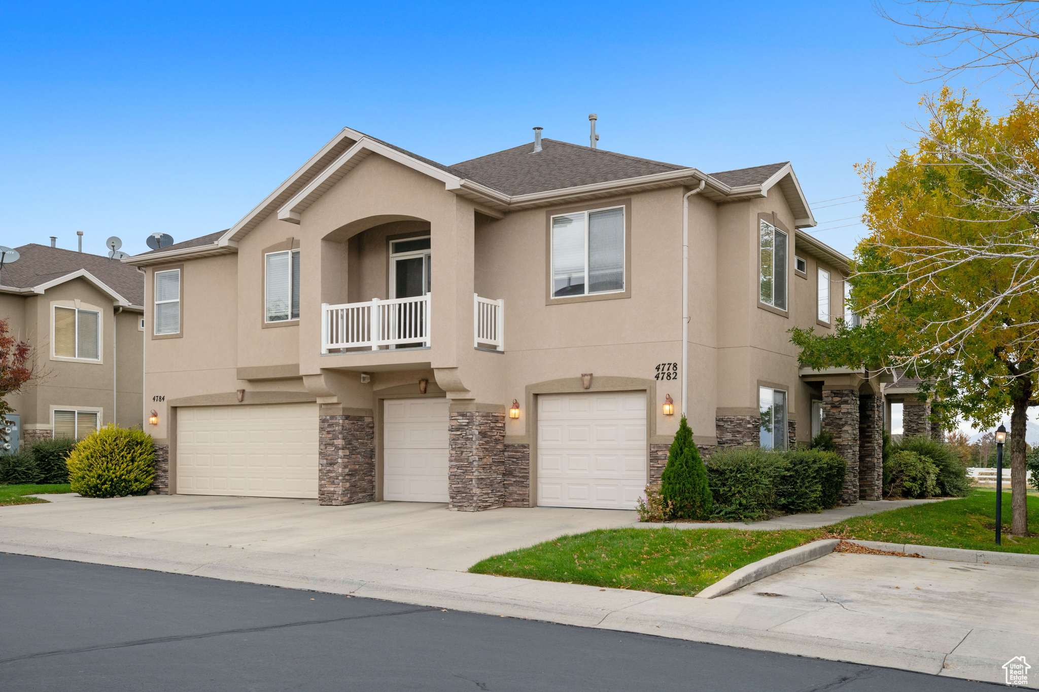 TOWNS AT LEGACY RANCH - Residential