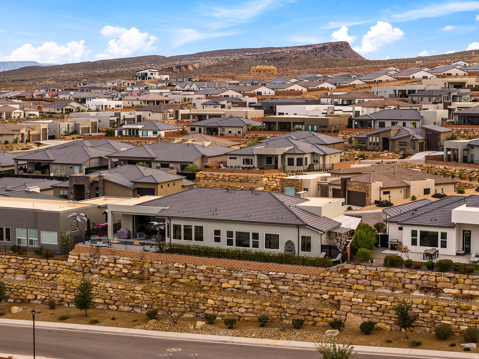 CASCATA AT DIVARIO PH 1 - Residential