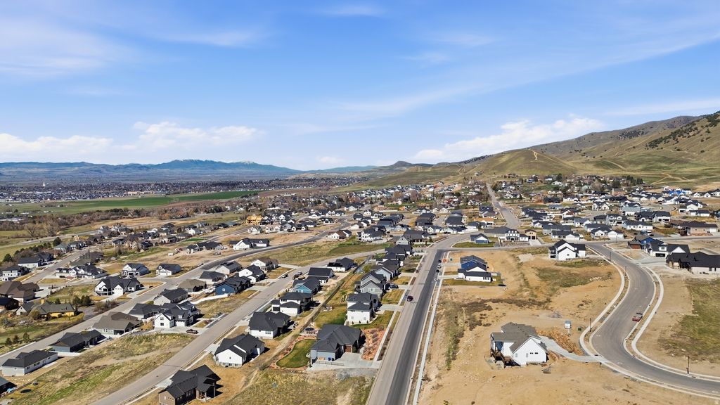 Photo of 78 S 1000 E #115, Hyde Park, UT 84318 (MLS # 2144362)