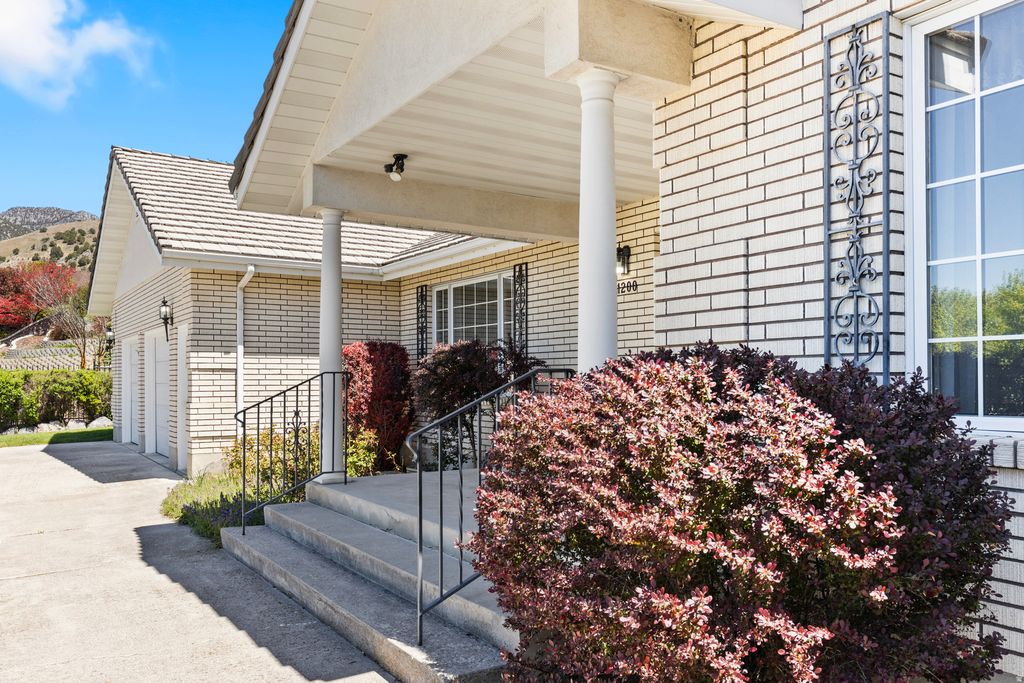 Photo of 1200 ASPEN DR, Logan, UT 84341 (MLS # 2159486)