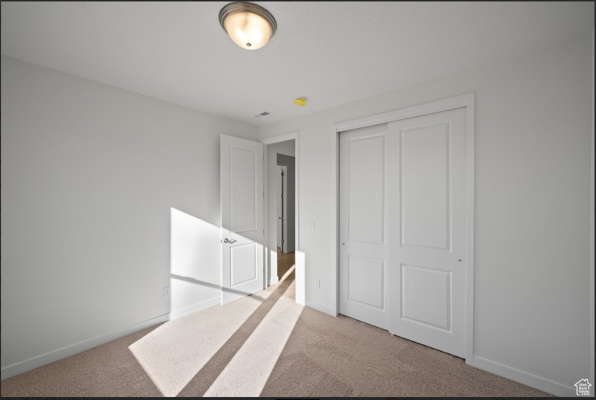 TAYLOR LANDING - Residential