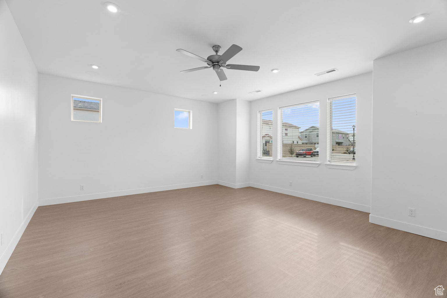 AUBURN HILLS - Residential