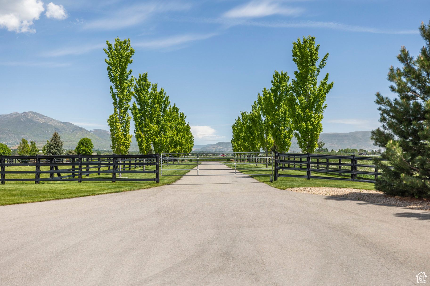 CHARLESTON FARMS SUBDIVISION - Residential