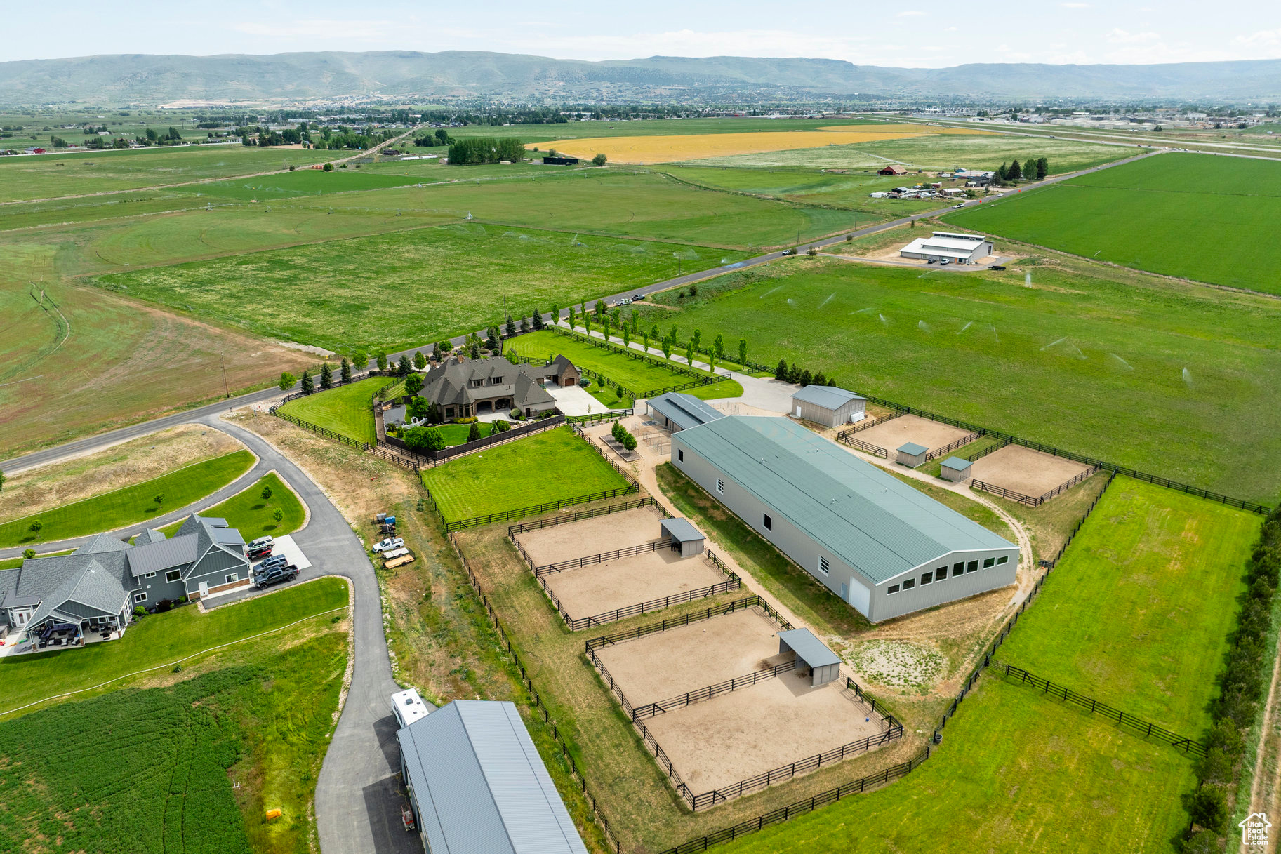 CHARLESTON FARMS SUBDIVISION - Residential