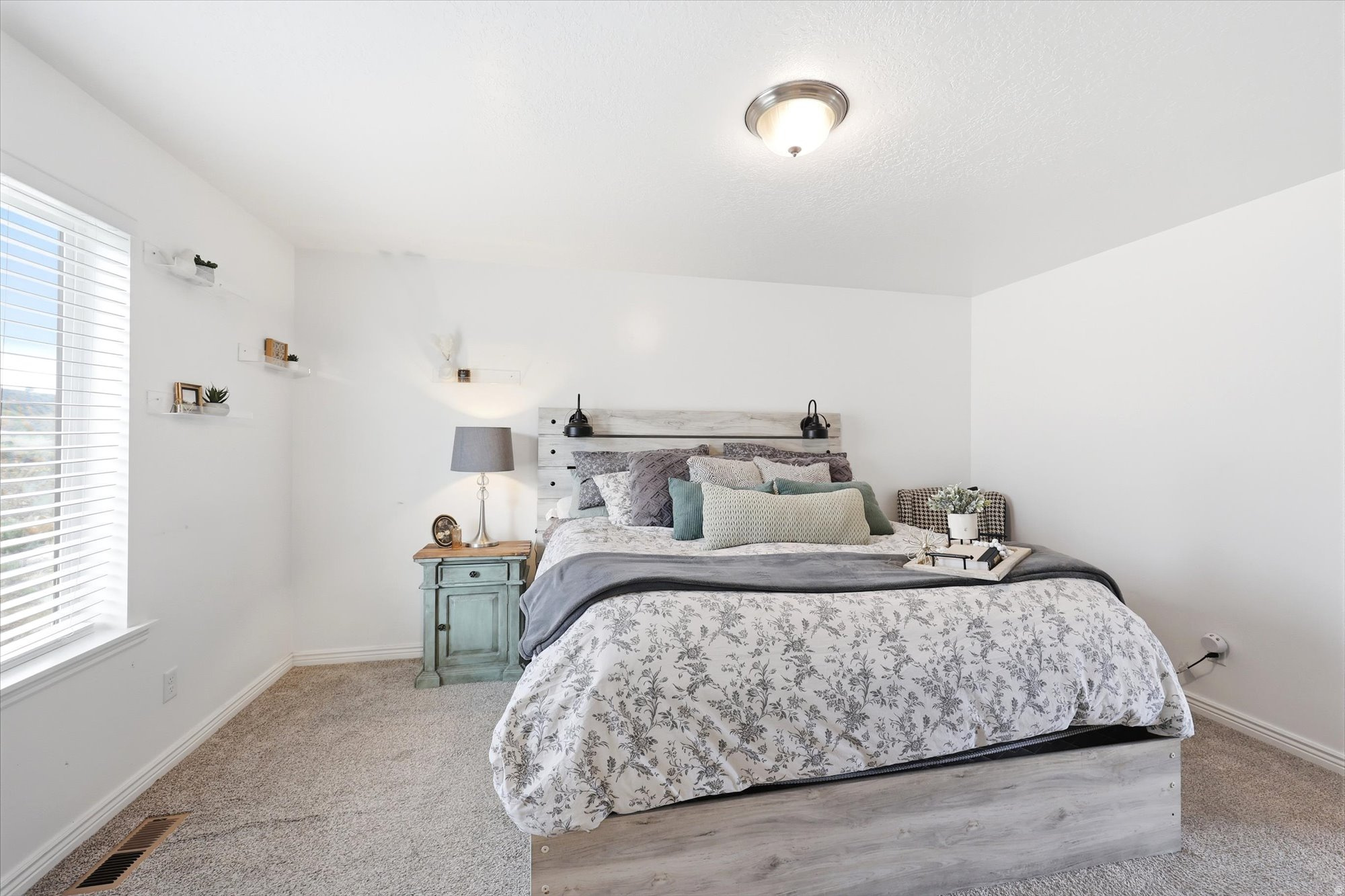 RIDGE - Residential