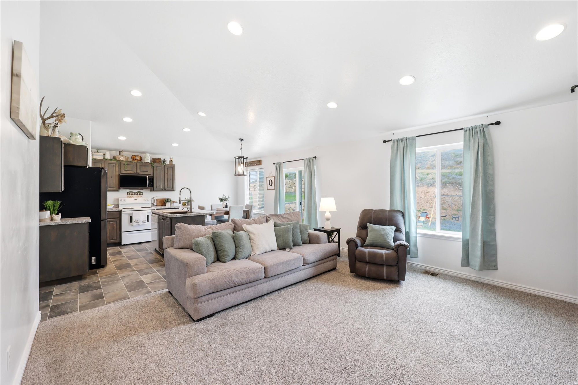 RIDGE - Residential